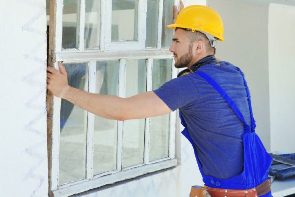 5 Signs That You Should Replace Your Windows at Home