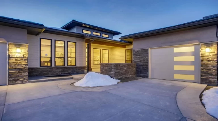 Minimalist Design: Incorporating Modern Styles and Techniques in Home Construction